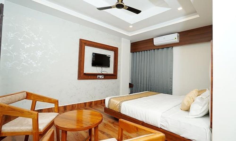 Гувахати: FabHotel Prime Royal Inn