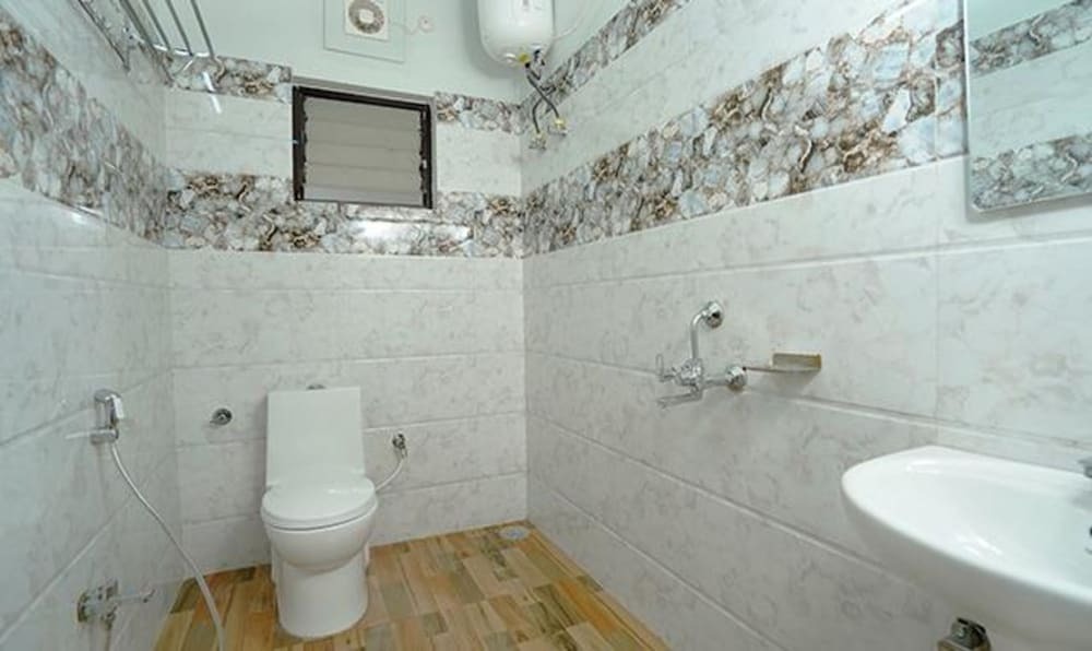 Гувахати: FabHotel Prime Royal Inn