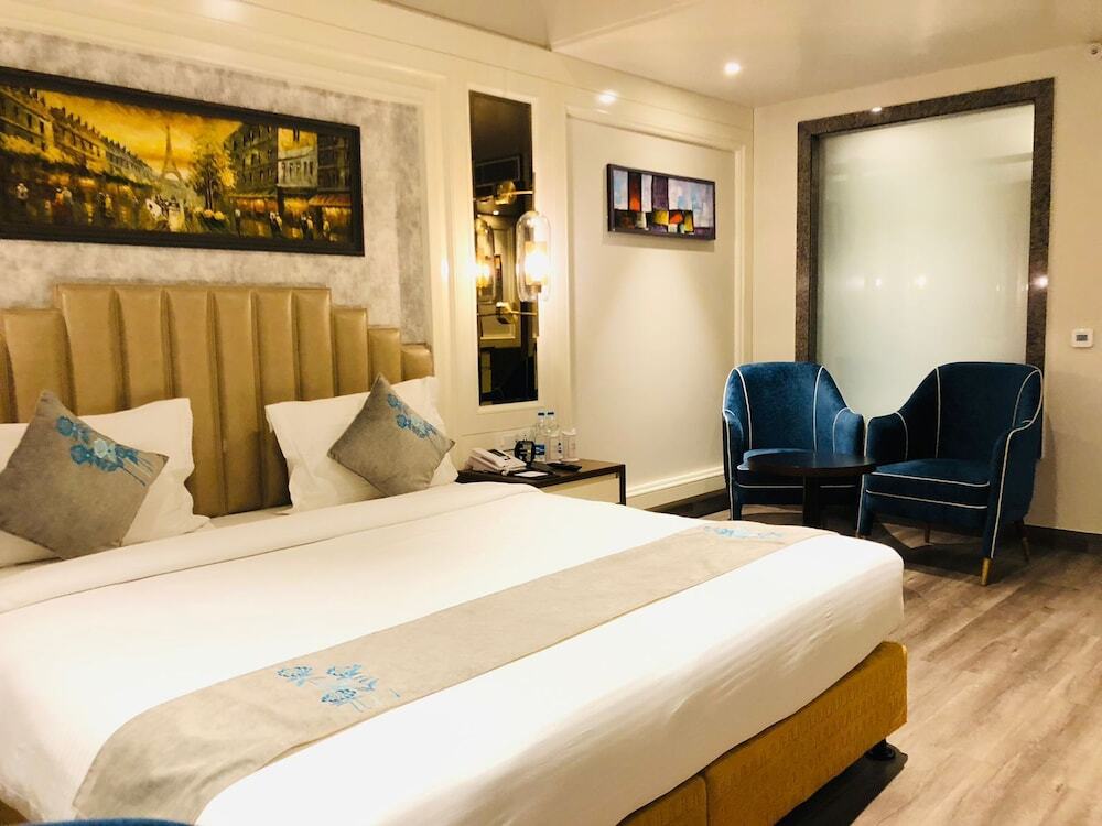 Лудхиана: Hotel Apricia