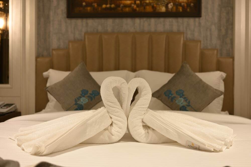 Лудхиана: Hotel Apricia