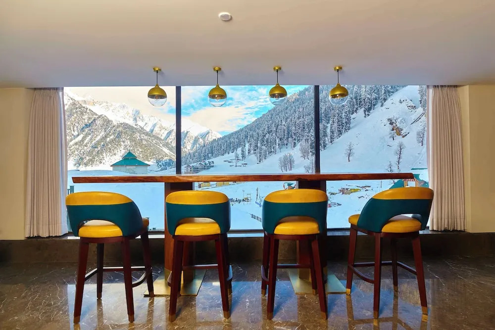 Пахалгам: Radisson Hotel Sonamarg