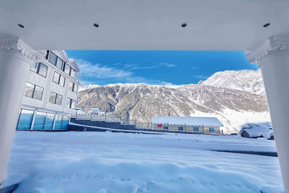 Пахалгам: Radisson Hotel Sonamarg