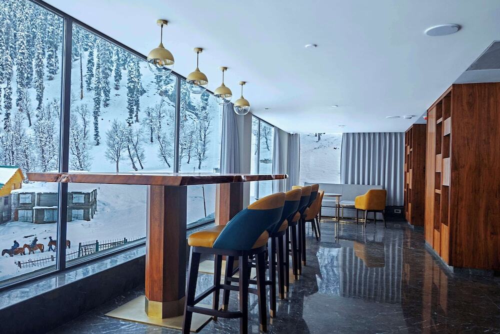 Пахалгам: Radisson Hotel Sonamarg