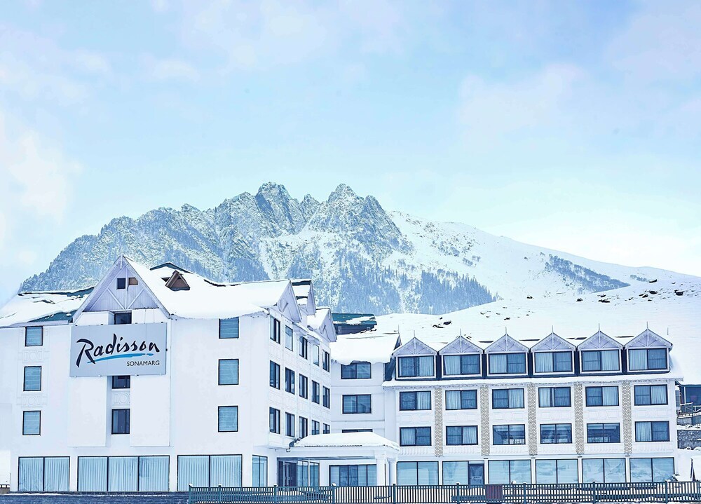 Пахалгам: Radisson Hotel Sonamarg