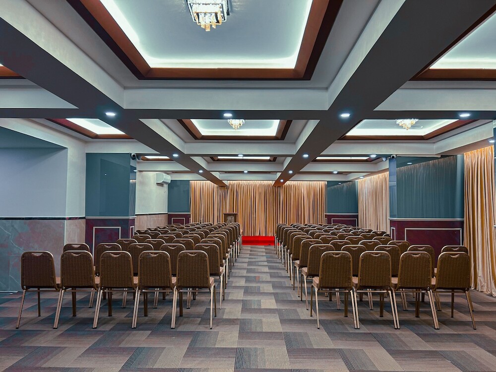 Бангалор: Pride Biznotel Bengaluru Whitefield