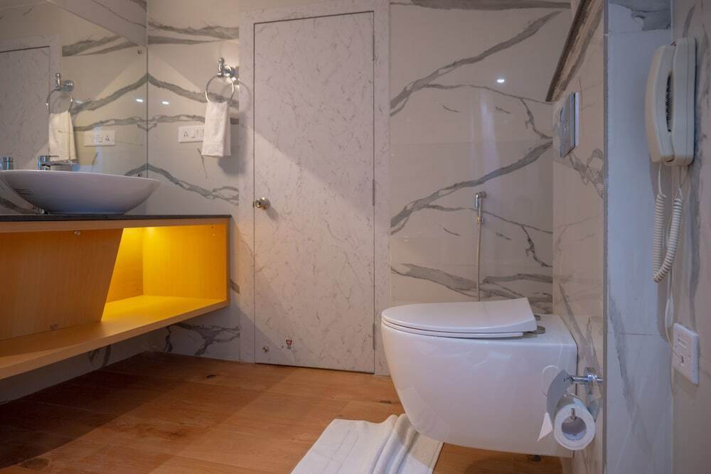 Джорхат: Hotel Clubway Grand