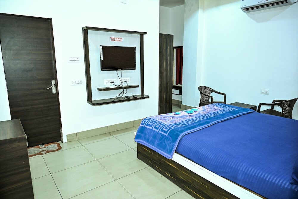 Биканер: Hotel Blues Inn