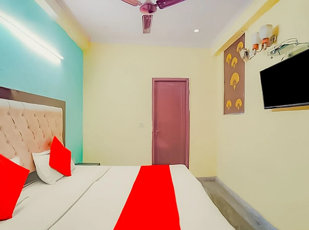 Нойда: Roomshala 073 Hotel Budget Stays