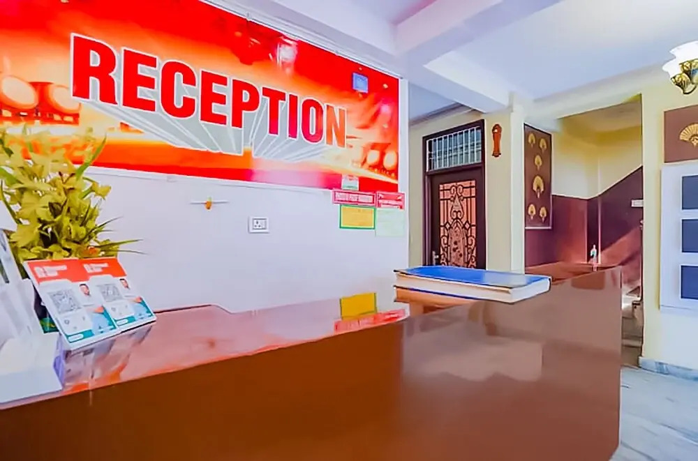 Нойда: Roomshala 073 Hotel Budget Stays