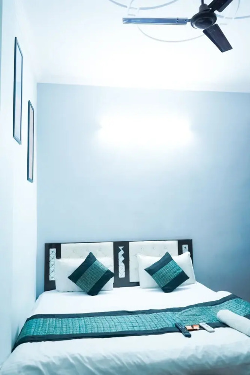 Нойда: Roomshala 073 Hotel Budget Stays