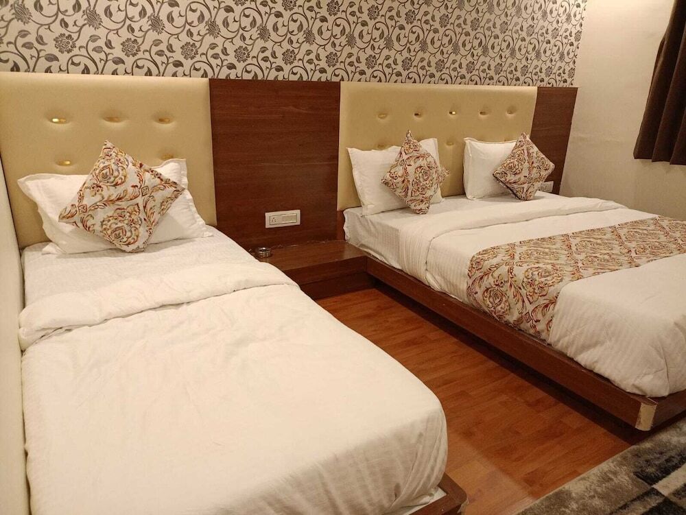 Вадодара: Hotel MD