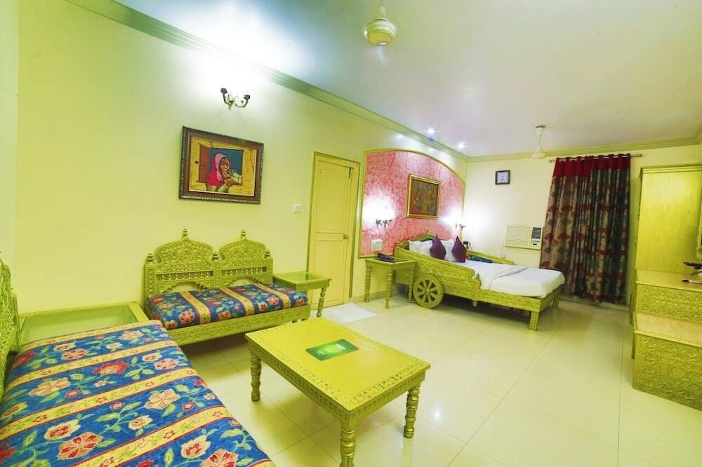Гора Абу: Hotel Samrat International
