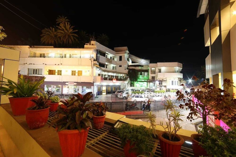 Гора Абу: Hotel Samrat International