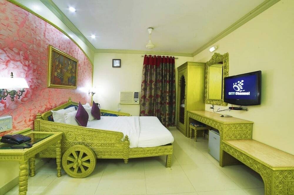 Гора Абу: Hotel Samrat International