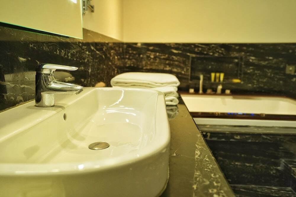 Дехрадун: Hyatt Centric Rajpur Road Dehradun