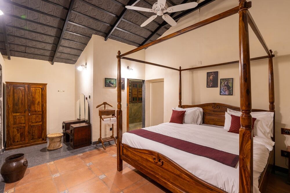 Валпарай: Akshaya Bungalow by Sparsa