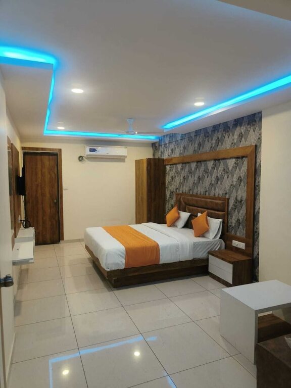 Вадодара: Hotel Krishna Villa