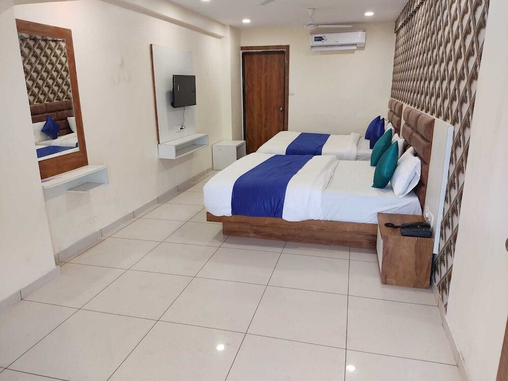 Вадодара: Hotel Krishna Villa