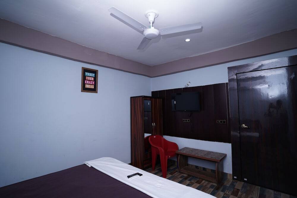 Нойда: Mount Olympus hotel By F9 Hotels