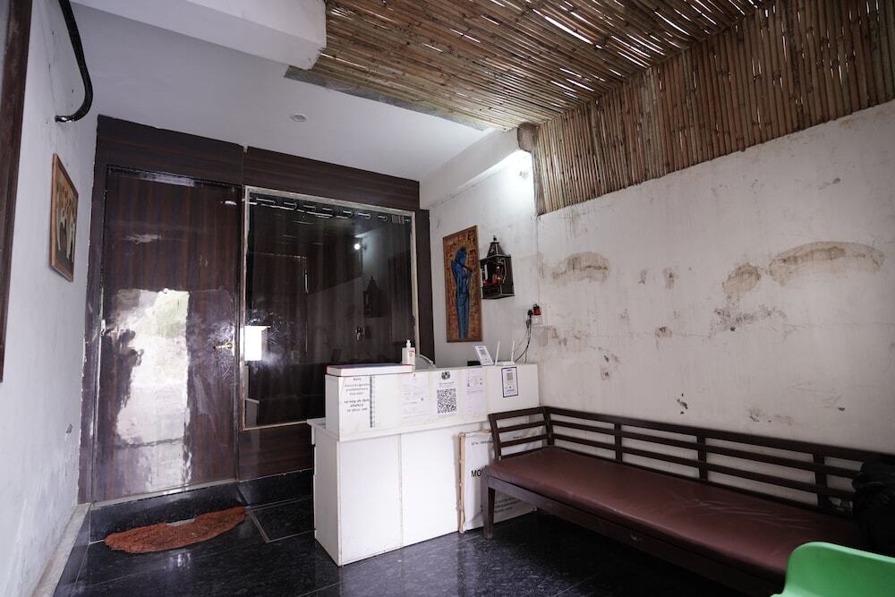 Нойда: Mount Olympus hotel By F9 Hotels