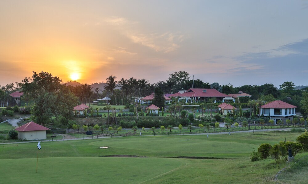 Чандигарх: FHR Wilderness Lodge Chandigarh by TUTC