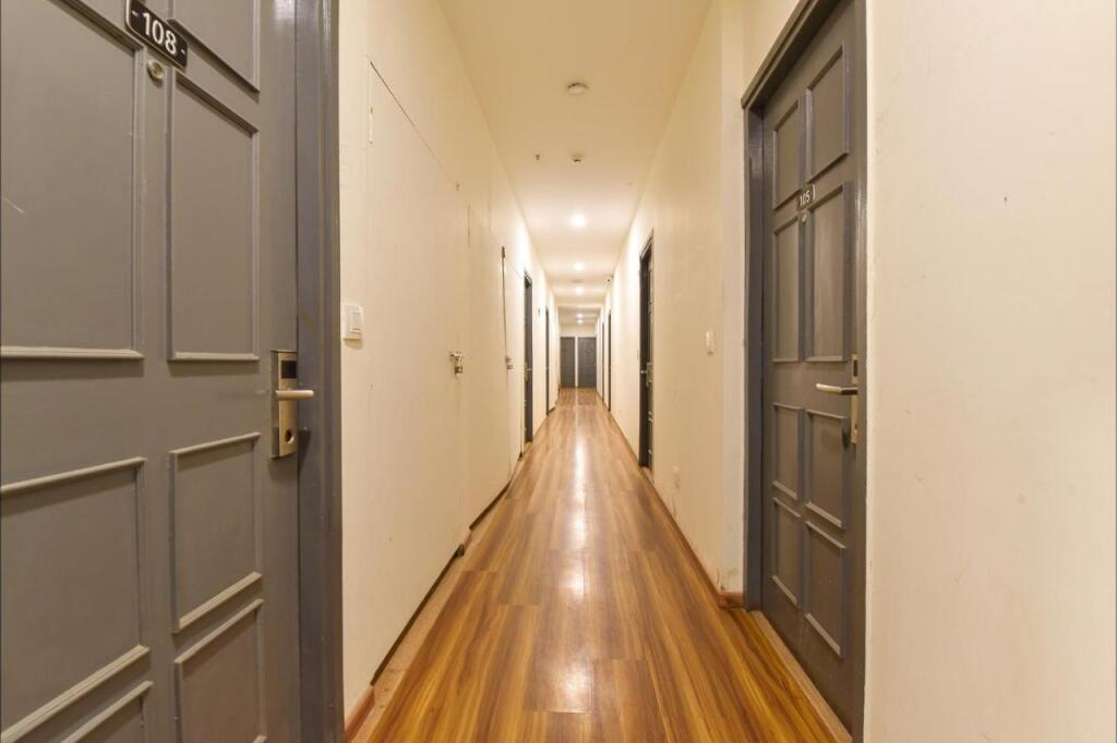 Ахмедабад: FabHotels Ny Townhouse