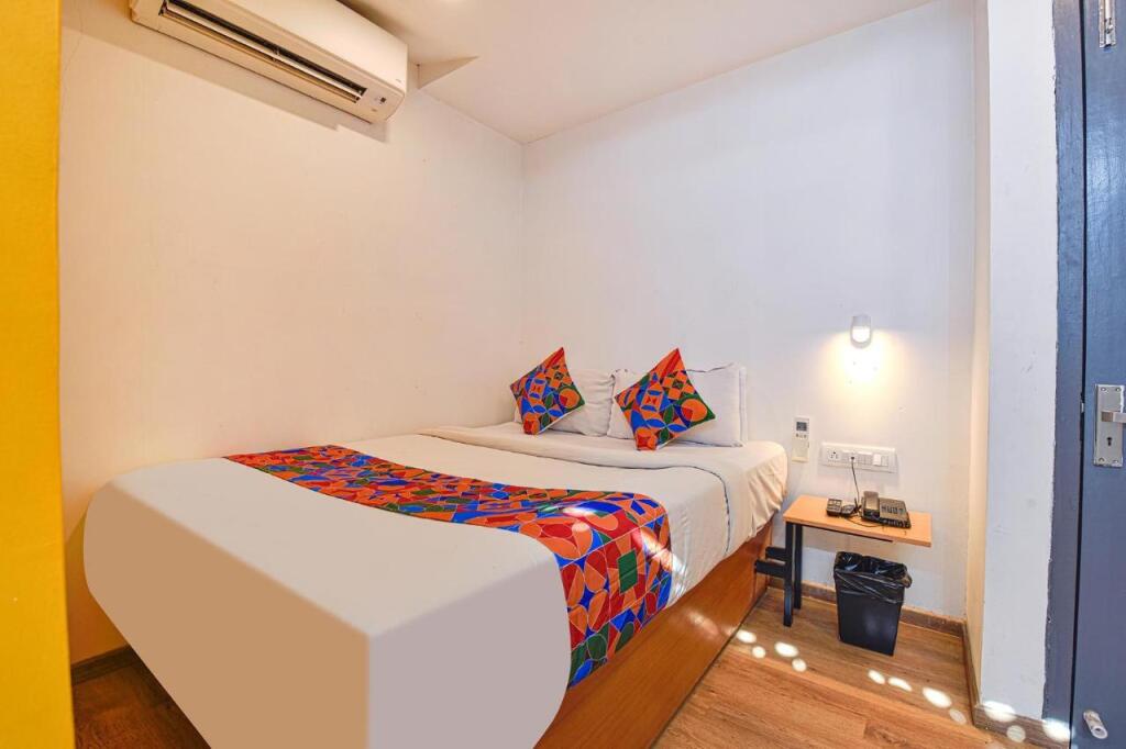 Ахмедабад: FabHotels Ny Townhouse