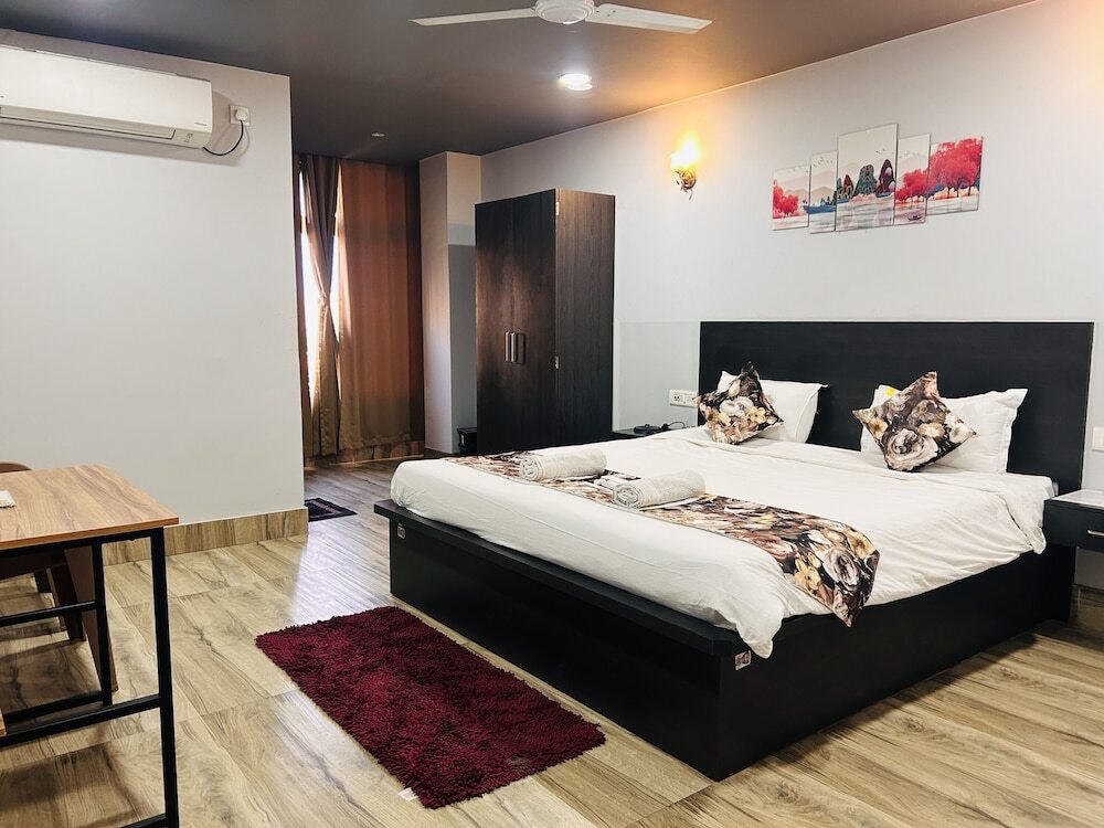 Гувахати: JD Grand Inn
