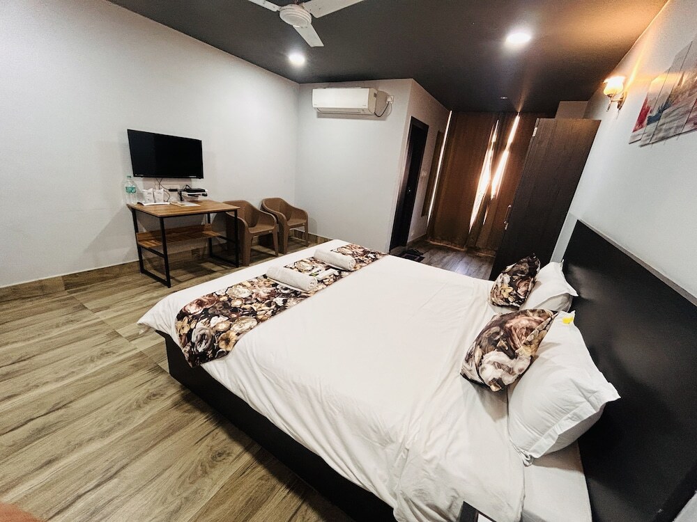 Гувахати: JD Grand Inn