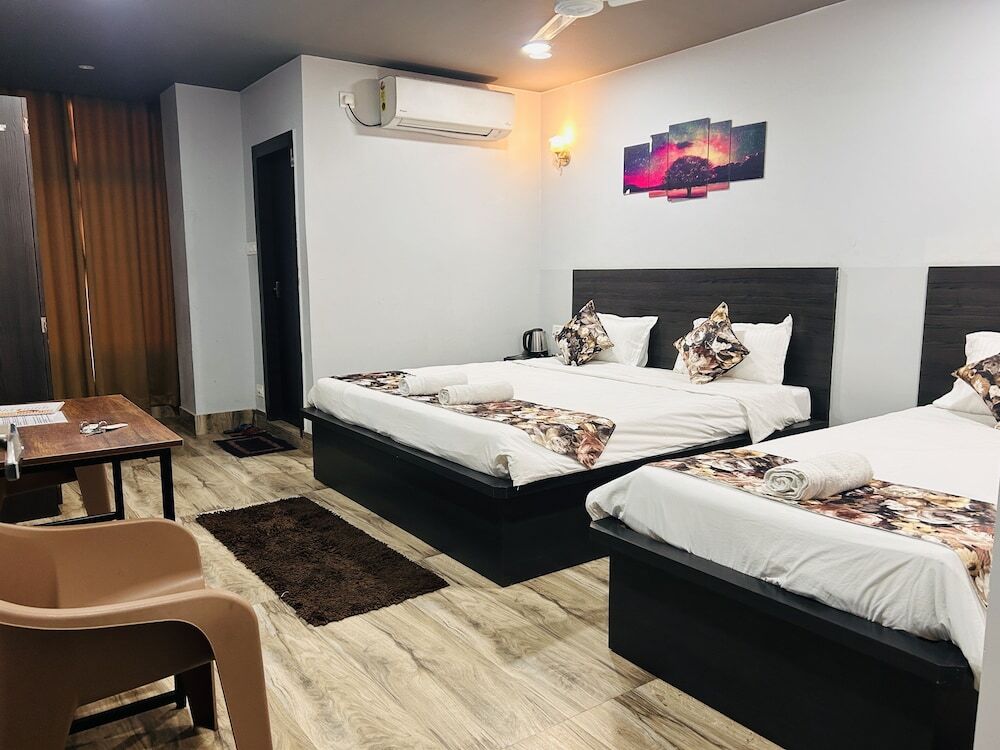 Гувахати: JD Grand Inn