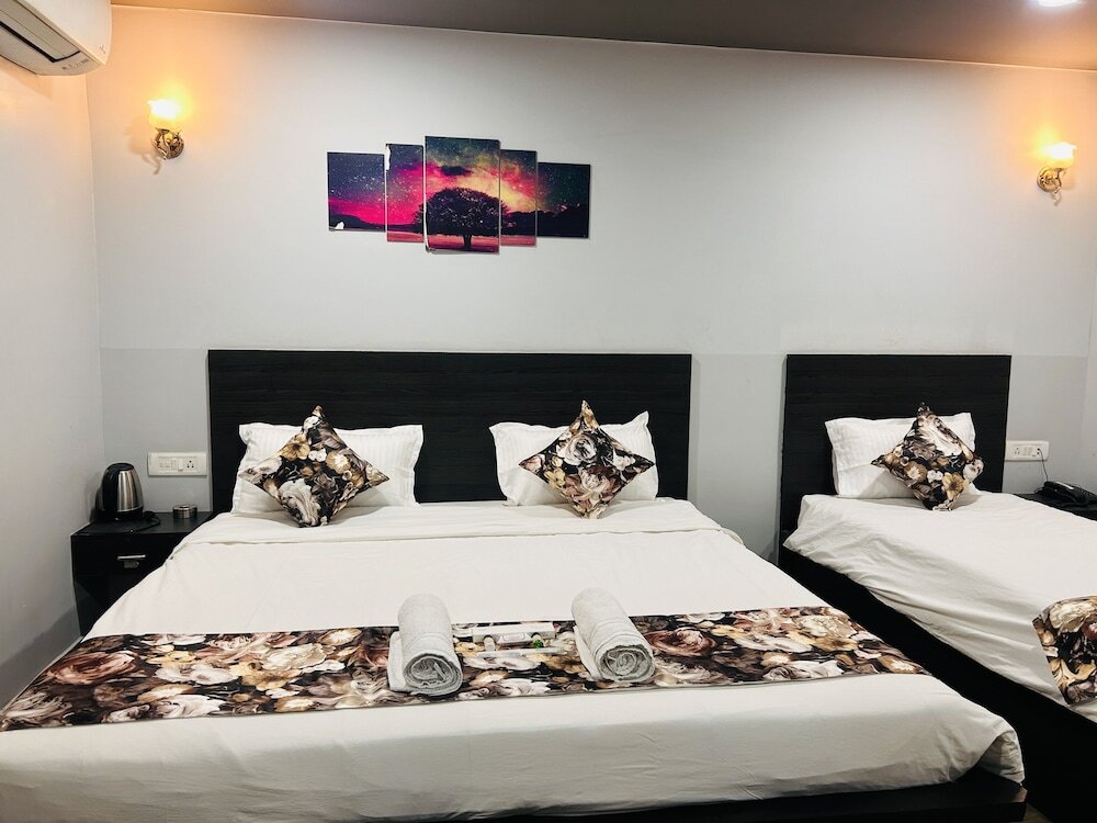 Гувахати: JD Grand Inn