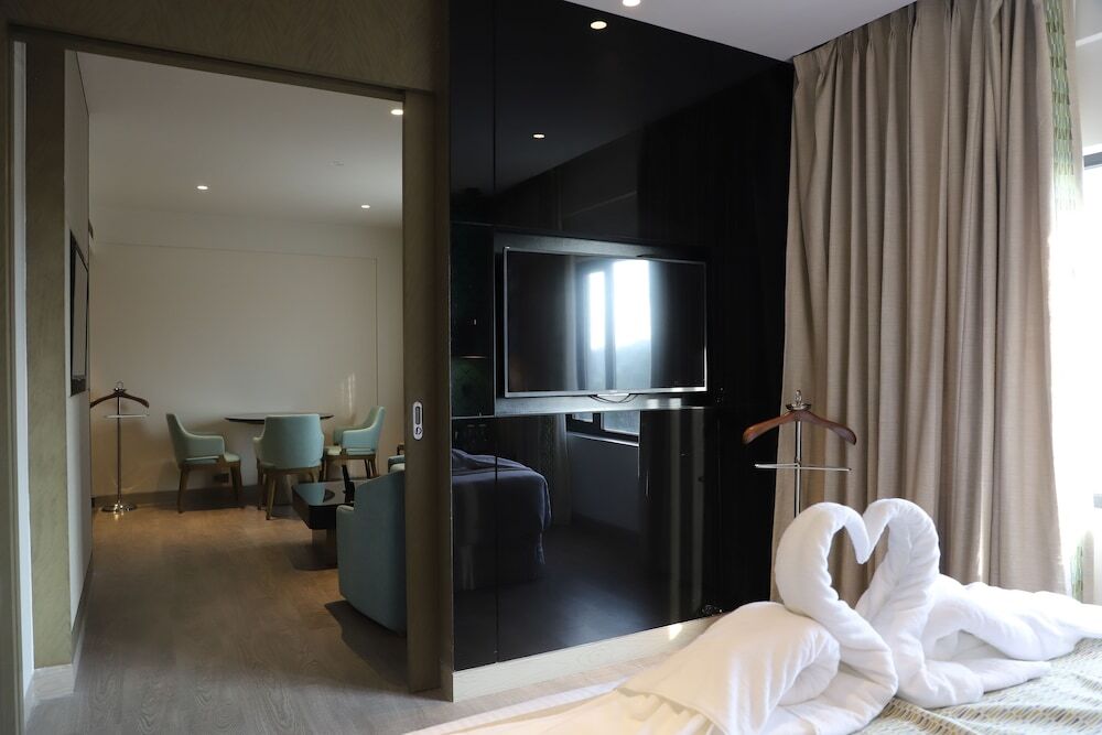 Джамшедпур: The Cruze Premium Boutique Hotel