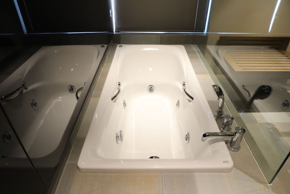 Джамшедпур: The Cruze Premium Boutique Hotel