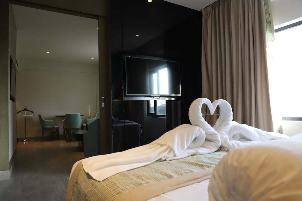 Джамшедпур: The Cruze Premium Boutique Hotel