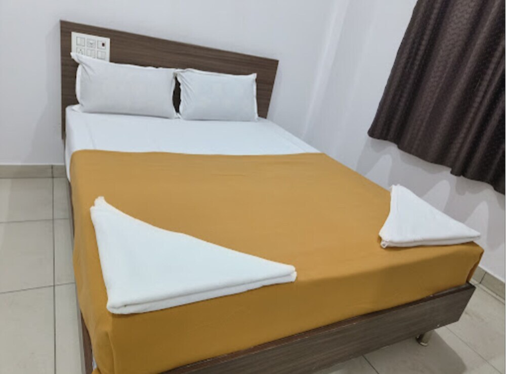 Шиккамагалуру: iROOMZ Relax Inn Lodge