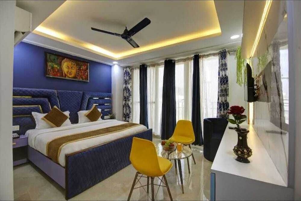 Нойда: Hotel Noida Dreamz 144
