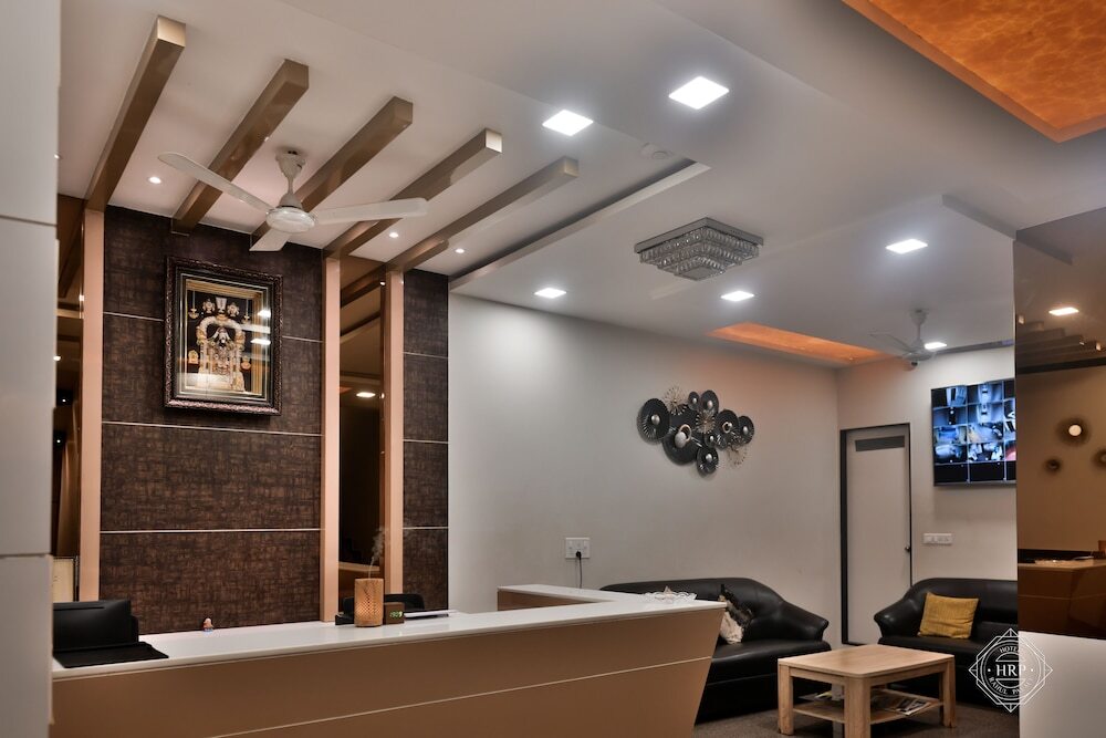 Белагави: Hotel Rahul Palace Belagavi