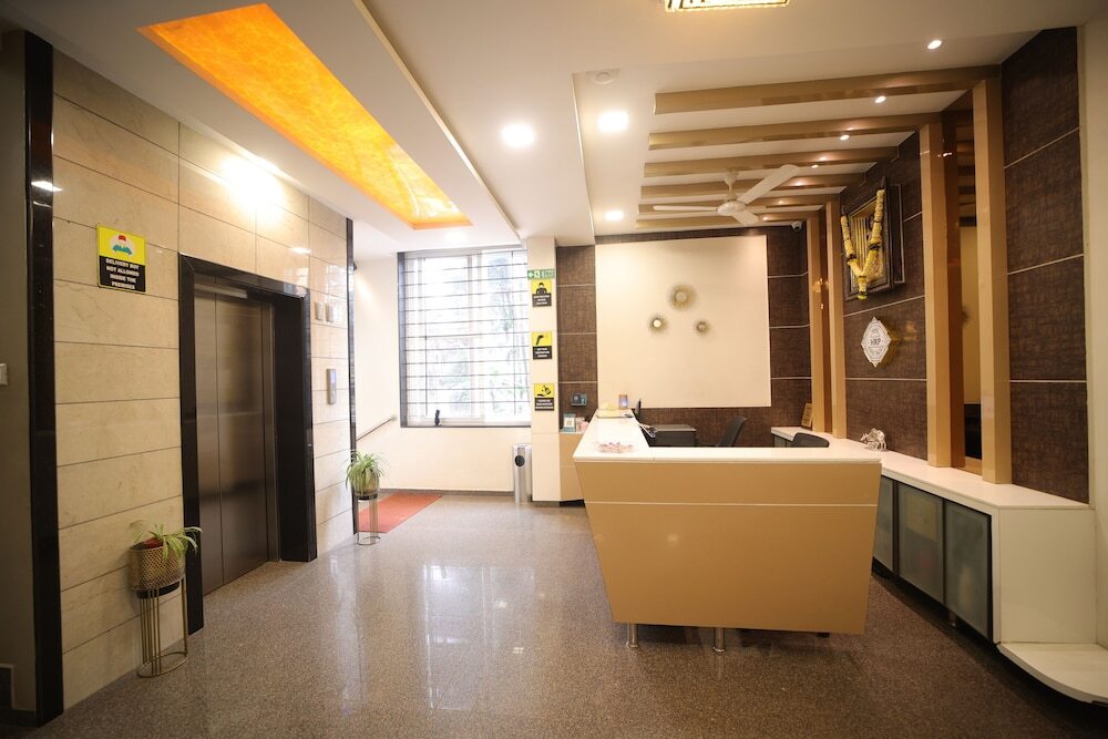 Белагави: Hotel Rahul Palace Belagavi