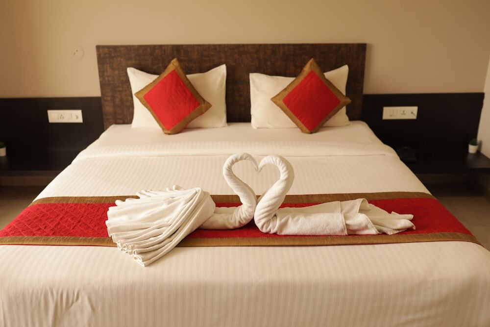 Белагави: Hotel Rahul Palace Belagavi