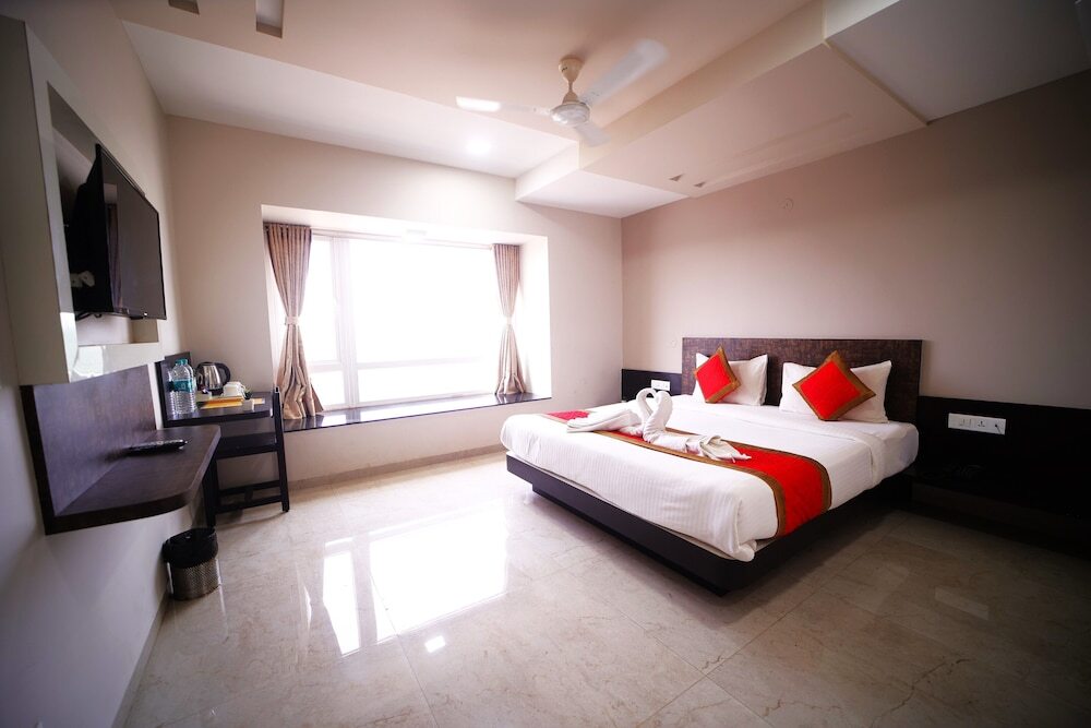 Белагави: Hotel Rahul Palace Belagavi
