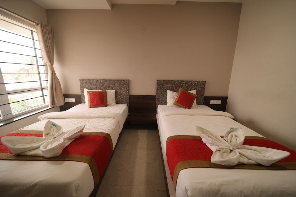 Белагави: Hotel Rahul Palace Belagavi