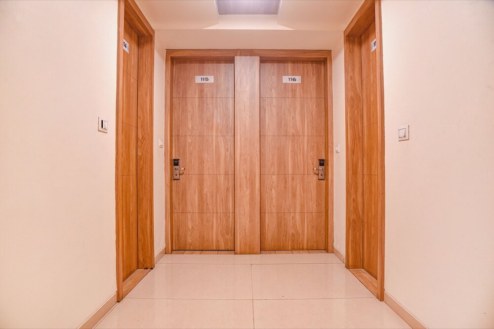 Бхопал: Fabhotel Om Palace