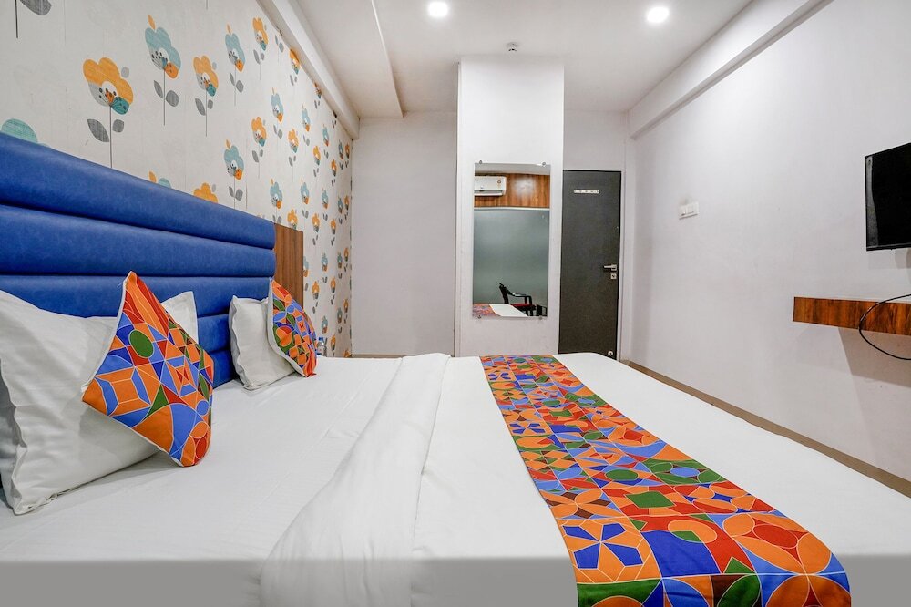 Сурат: Fabhotel The Valentine