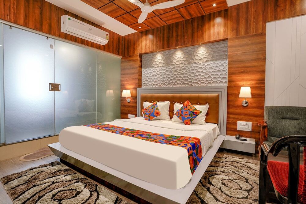 Сурат: Fabhotel The Valentine