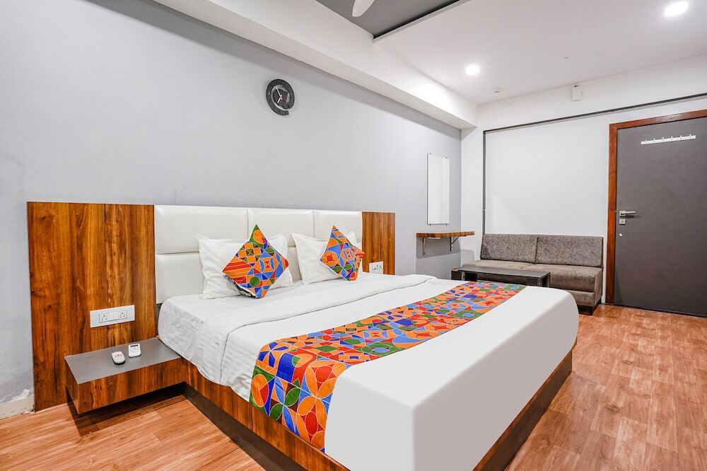 Сурат: Fabhotel The Valentine