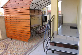 Керчь: Гостевой дом Travel House