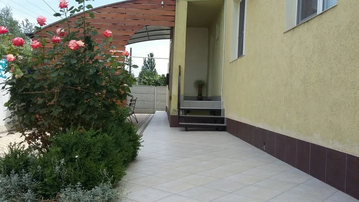 Керчь: Гостевой дом Travel House