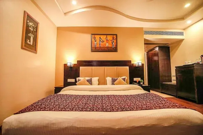 Удаипур: Fabhotel Gold Leaf I