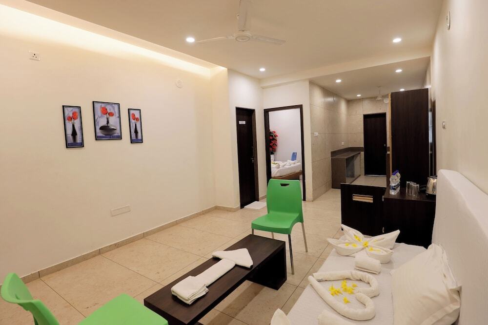 Гарудешвар: Leena Resort