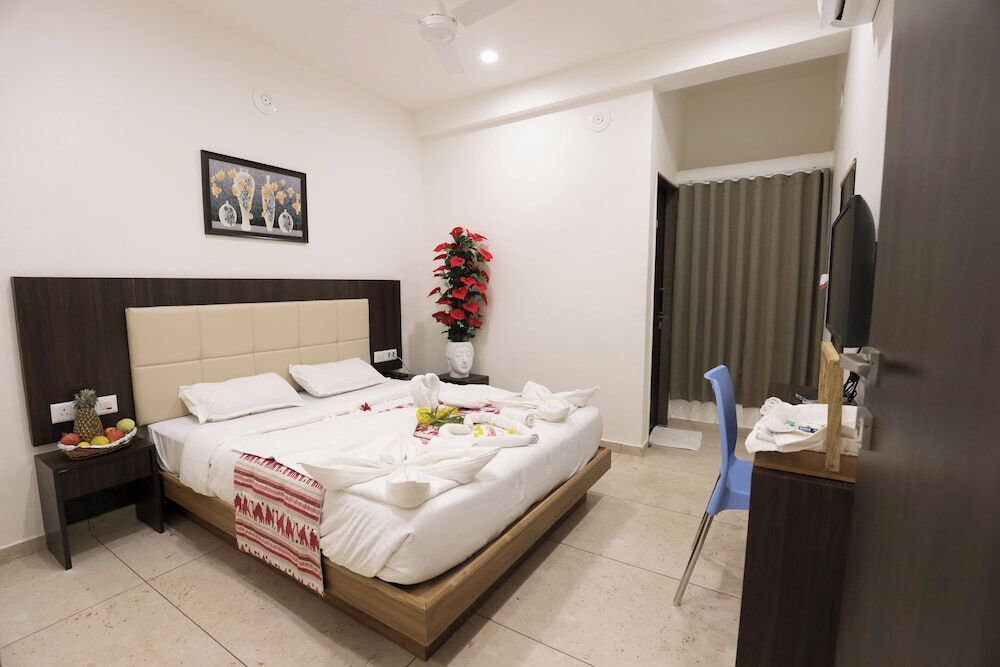 Гарудешвар: Leena Resort
